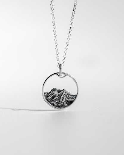 Pico Parana por Luisa Mazarotto - Colar de Montanha